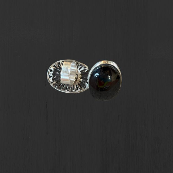 Anillo calado con piedra onix