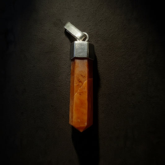 Colgante amuleto cornalina