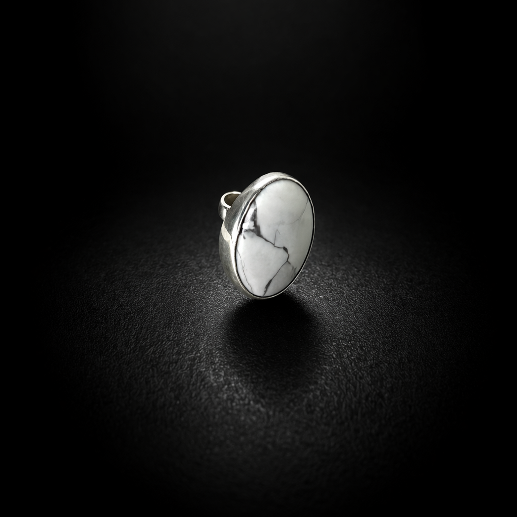 Anillo howlita